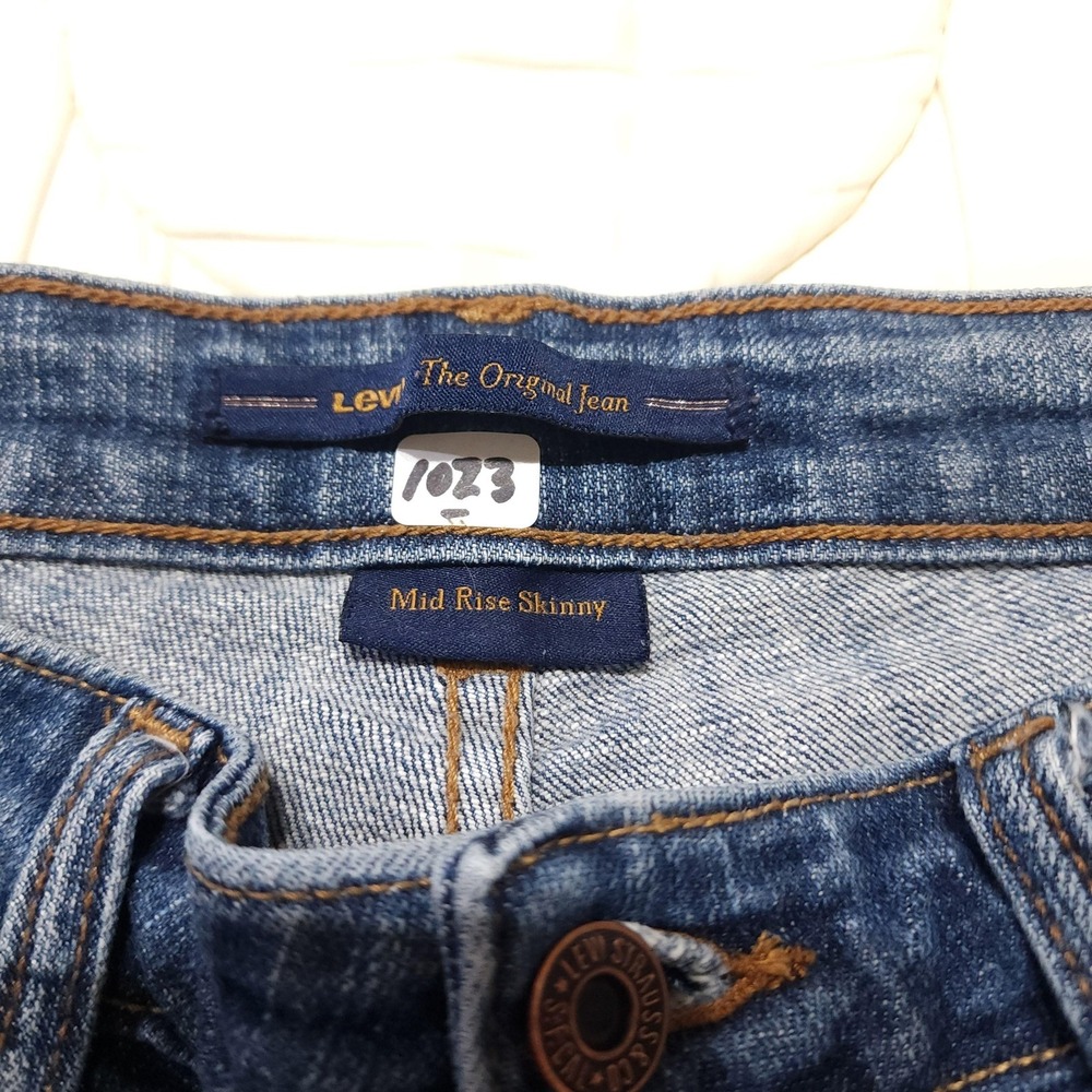 Levis Jeans Womens 8M Blue Mid Rise Skinny Stretch Denim 30x30 Medium Wash - Picture 5 of 15